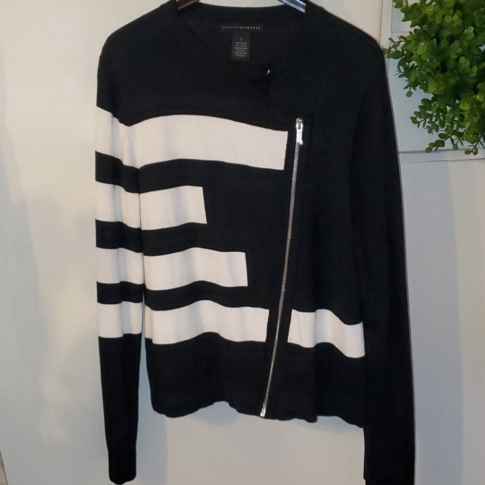 Grace Elements Zipped Sweater Top